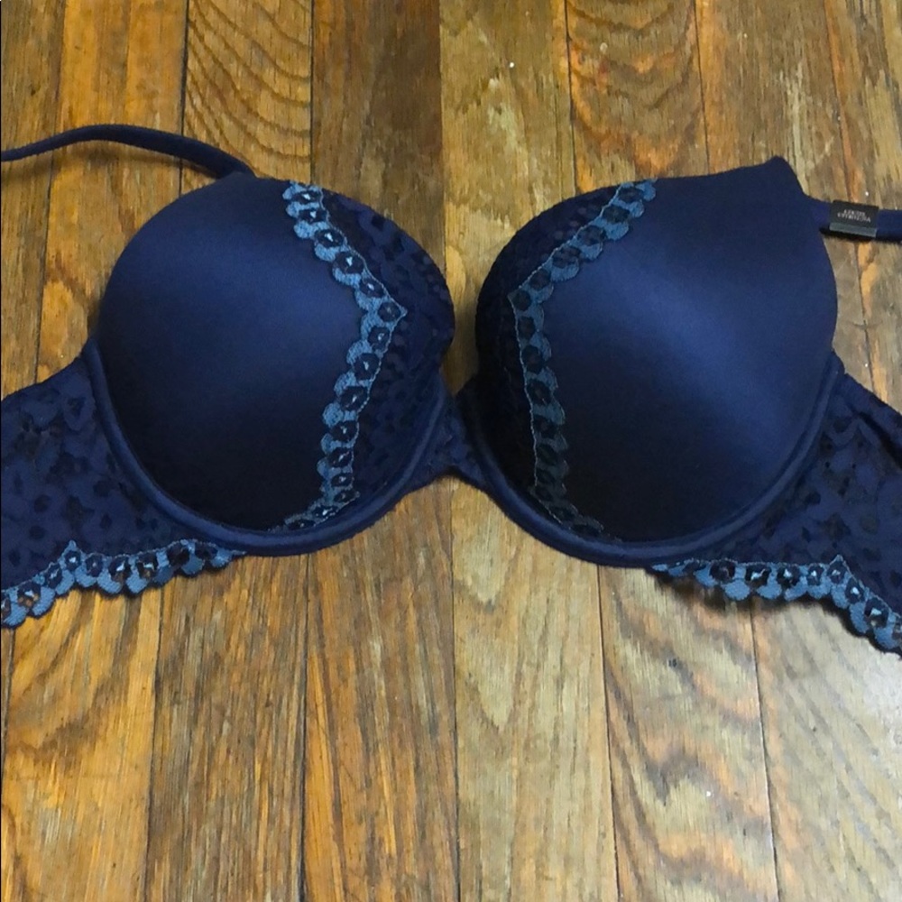 Body by Victoria’s Secret prefect shape bra